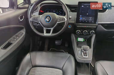 Хэтчбек Renault Zoe 2020 в 