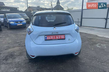 Хэтчбек Renault Zoe 2016 в 