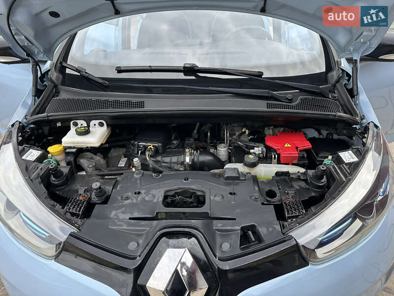 Хэтчбек Renault Zoe 2016 в Сокале