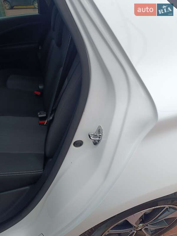 Хэтчбек Renault Zoe 2019 в Ровно