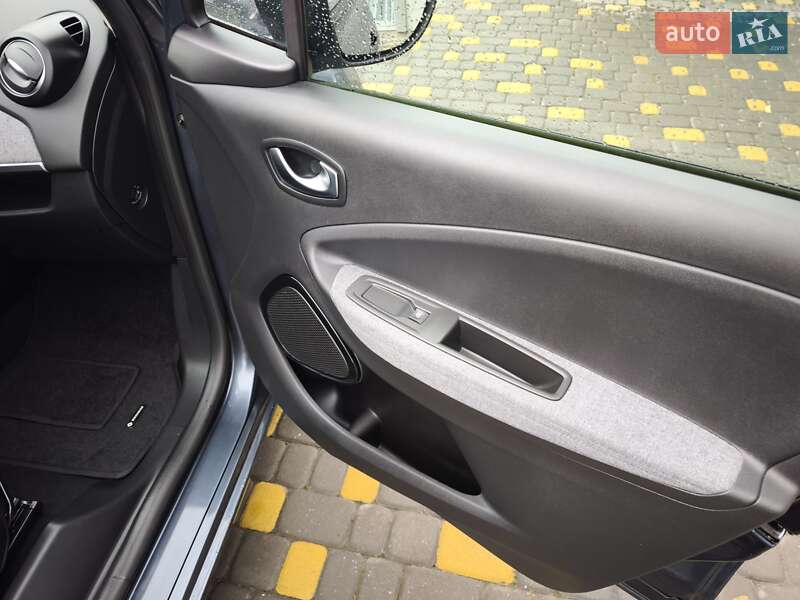 Хэтчбек Renault Zoe 2020 в Львове