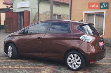 Хэтчбек Renault Zoe 2015 в 