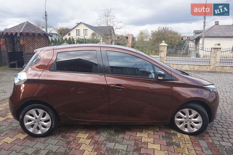 Хэтчбек Renault Zoe 2015 в Самборе