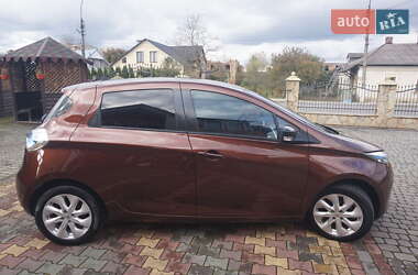 Хэтчбек Renault Zoe 2015 в 