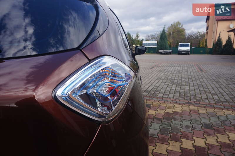 Хэтчбек Renault Zoe 2015 в Самборе
