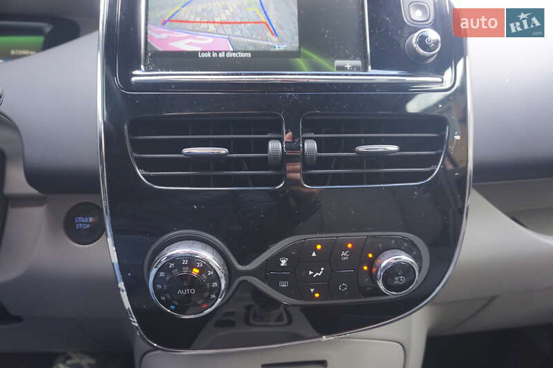 Хэтчбек Renault Zoe 2015 в Самборе