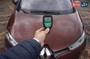 Хэтчбек Renault Zoe 2015 в 