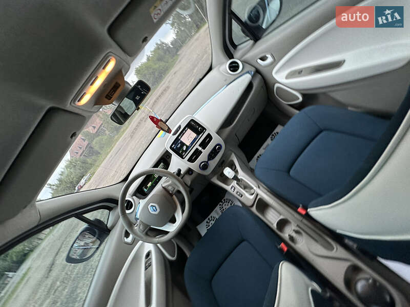 Хэтчбек Renault Zoe 2013 в Калуше