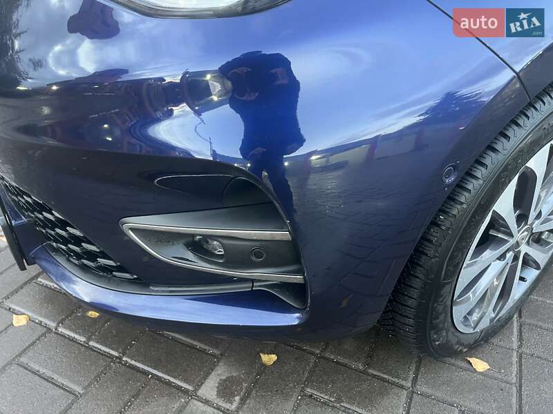 Хэтчбек Renault Zoe 2022 в Дубно