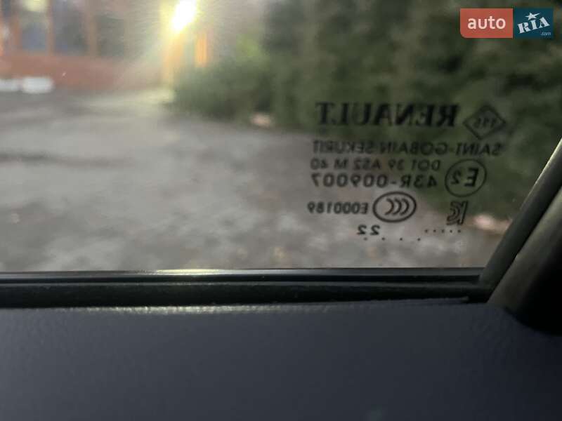 Хэтчбек Renault Zoe 2022 в Дубно