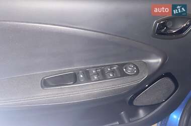 Хэтчбек Renault Zoe 2018 в 