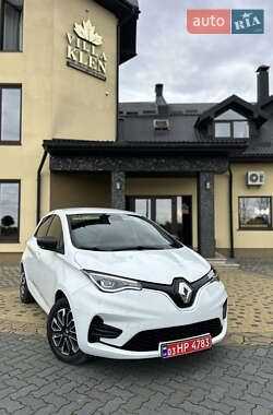 Хэтчбек Renault Zoe 2021 в 