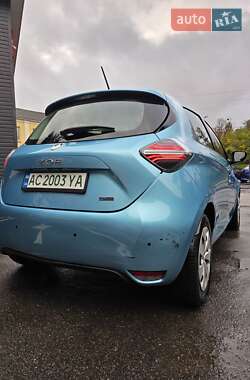 Хэтчбек Renault Zoe 2020 в 