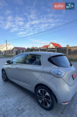 Хэтчбек Renault Zoe 2018 в 