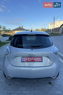 Хэтчбек Renault Zoe 2018 в 