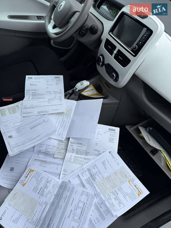 Хэтчбек Renault Zoe 2016 в Киеве фото 8 Хэтчбек Renault Zoe 2016 в Киеве