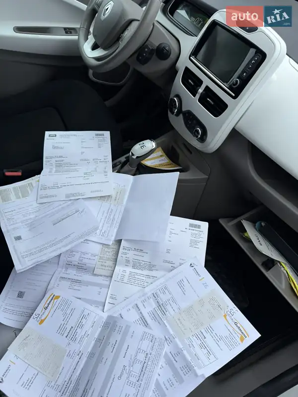 Хэтчбек Renault Zoe 2016 в Киеве документ 3 фото Хэтчбек Renault Zoe 2016 в Киеве документ