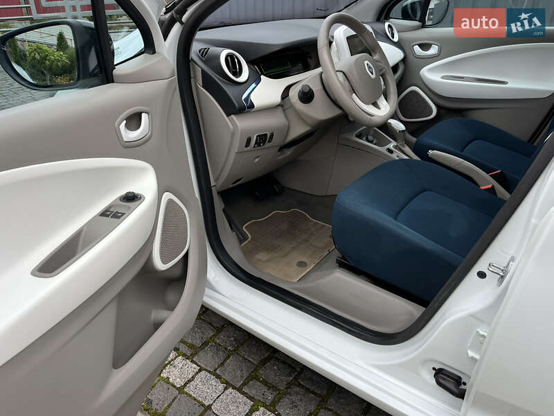 Хетчбек Renault Zoe 2013 в Звягелі фото 17 Хетчбек Renault Zoe 2013 в Звягелі