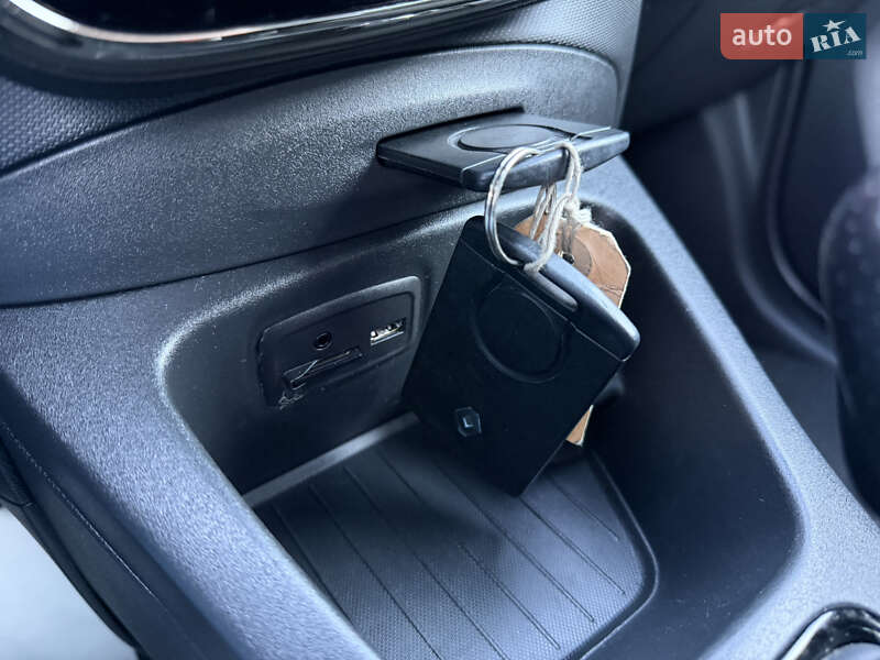 Хэтчбек Renault Zoe 2017 в Дубно фото 29 Хэтчбек Renault Zoe 2017 в Дубно