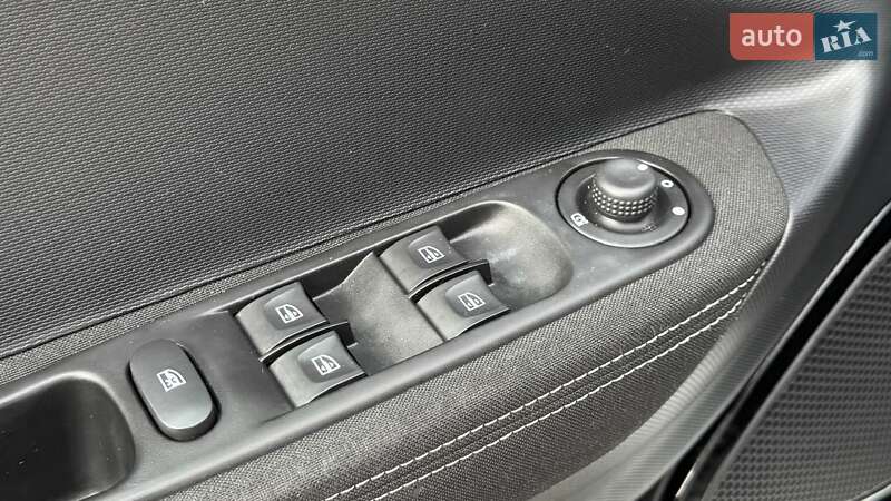 Хетчбек Renault Zoe 2018 в Бердичеві фото 20 Хетчбек Renault Zoe 2018 в Бердичеві