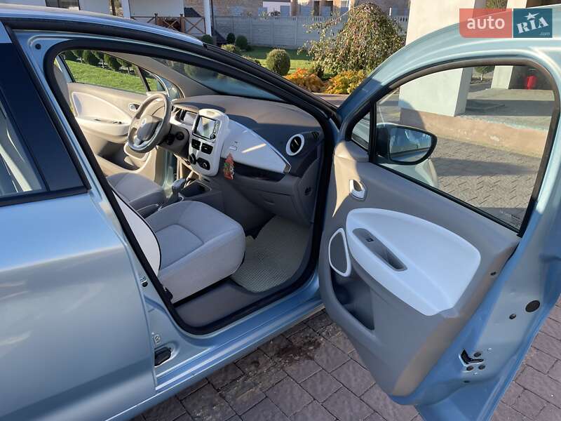Хетчбек Renault Zoe 2015 в Дубні фото 3 Хетчбек Renault Zoe 2015 в Дубні