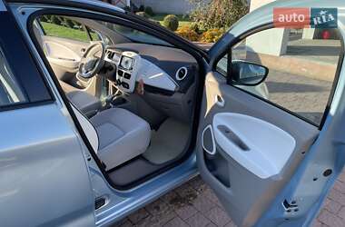Хетчбек Renault Zoe 2015 в  фото 3 Хетчбек Renault Zoe 2015 в