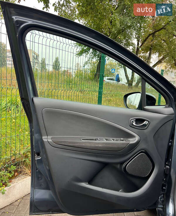 Хэтчбек Renault Zoe 2018 в Киеве