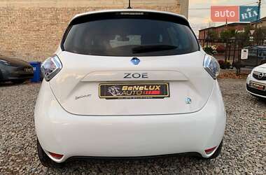 Хетчбек Renault Zoe 2015 в  фото 5 Хетчбек Renault Zoe 2015 в
