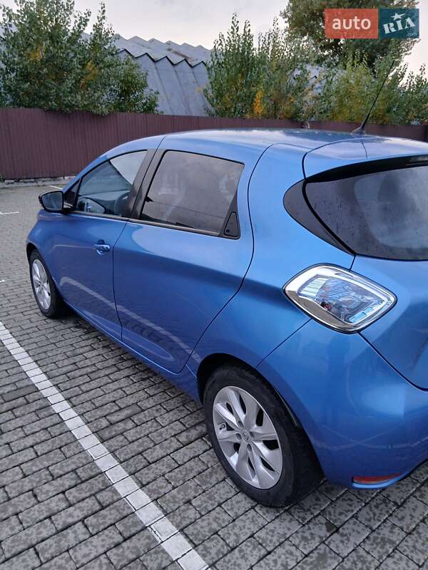 Хэтчбек Renault Zoe 2016 в Черкассах