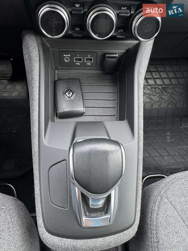 Хэтчбек Renault Zoe 2020 в Луцке фото 29 Хэтчбек Renault Zoe 2020 в Луцке