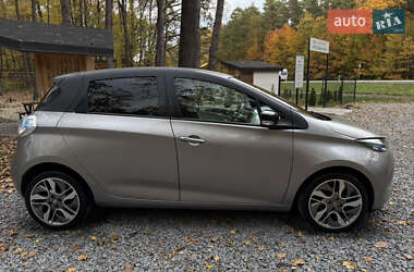 Хэтчбек Renault Zoe 2016 в 