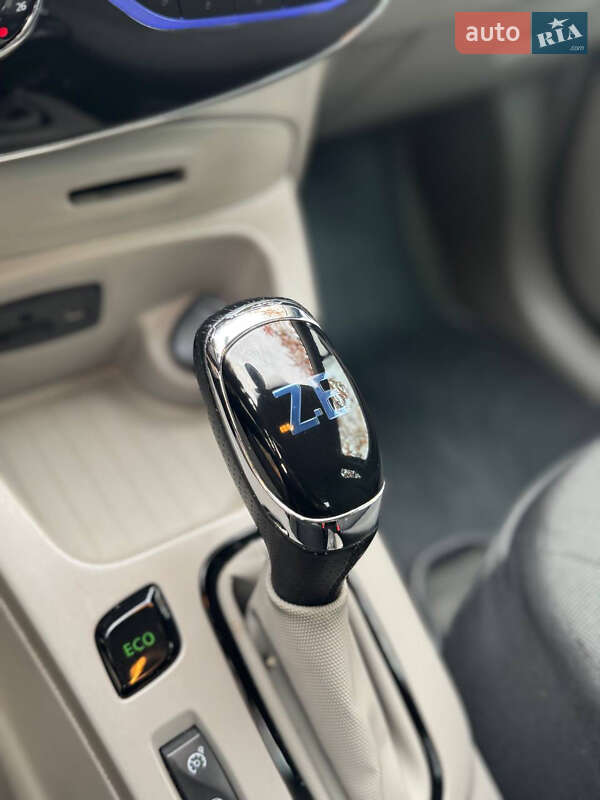 Хетчбек Renault Zoe 2015 в Рівному фото 35 Хетчбек Renault Zoe 2015 в Рівному