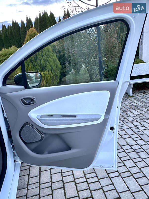 Хэтчбек Renault Zoe 2017 в Самборе фото 65 Хэтчбек Renault Zoe 2017 в Самборе
