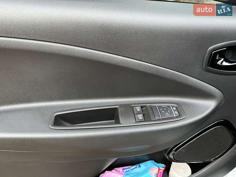 Хэтчбек Renault Zoe 2020 в Бердичеве фото 12 Хэтчбек Renault Zoe 2020 в Бердичеве