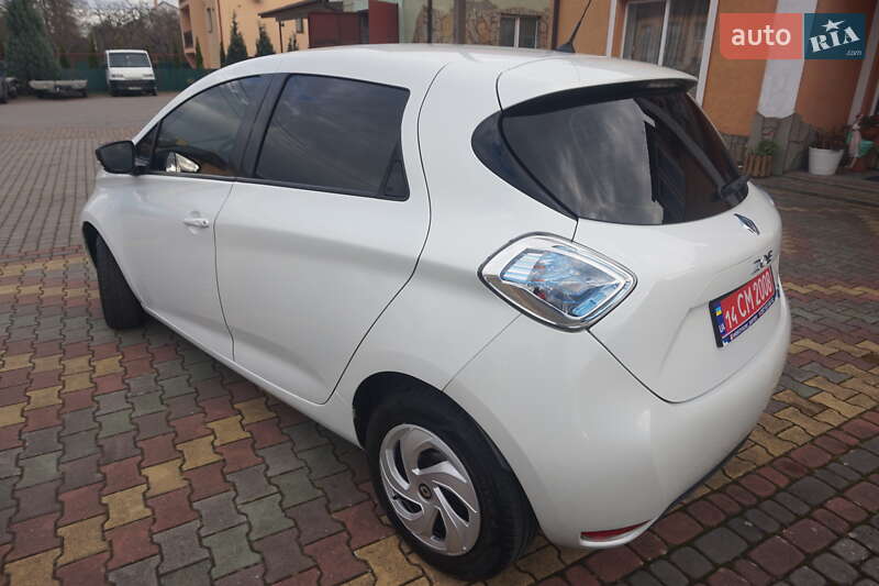 Хэтчбек Renault Zoe 2016 в Самборе фото 20 Хэтчбек Renault Zoe 2016 в Самборе