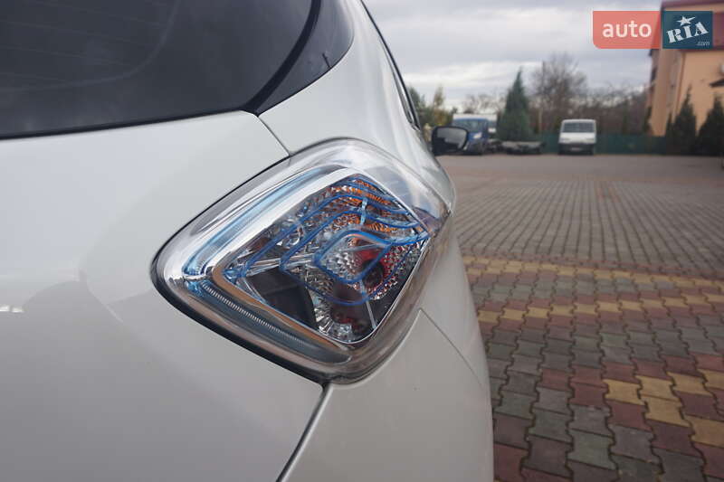 Хэтчбек Renault Zoe 2016 в Самборе фото 24 Хэтчбек Renault Zoe 2016 в Самборе