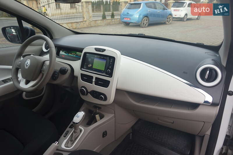 Хэтчбек Renault Zoe 2016 в Самборе фото 40 Хэтчбек Renault Zoe 2016 в Самборе
