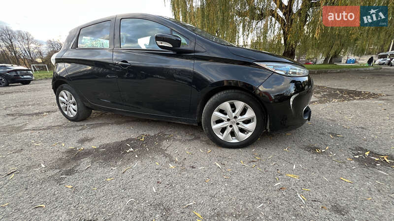 Хэтчбек Renault Zoe 2015 в Ивано-Франковске фото 4 Хэтчбек Renault Zoe 2015 в Ивано-Франковске