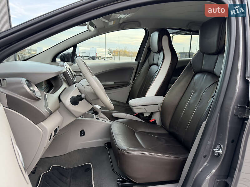 Хэтчбек Renault Zoe 2018 в Дубно