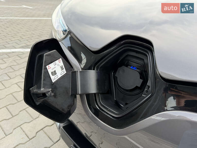 Хэтчбек Renault Zoe 2018 в Дубно