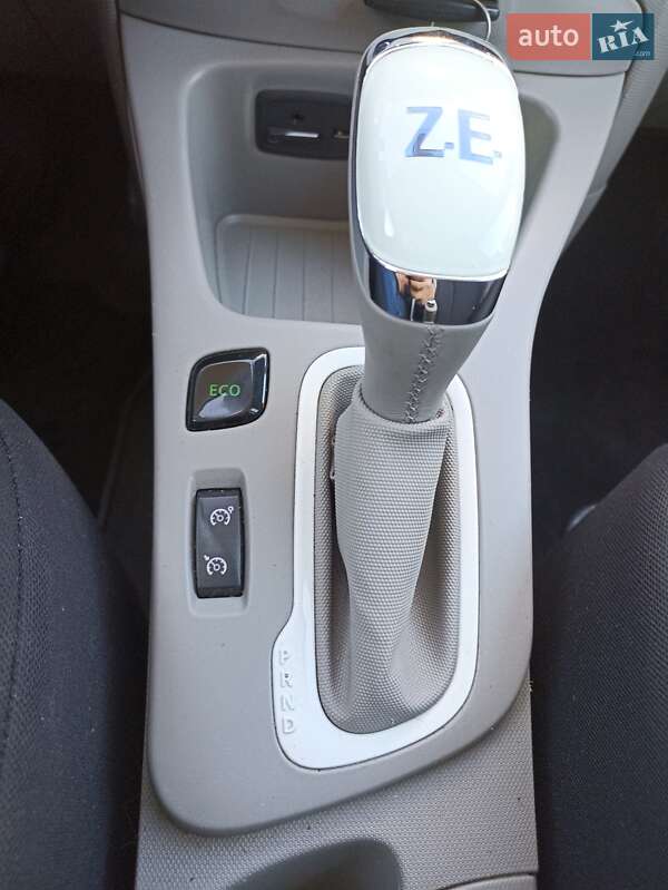 Хетчбек Renault Zoe 2015 в Коломиї фото 24 Хетчбек Renault Zoe 2015 в Коломиї