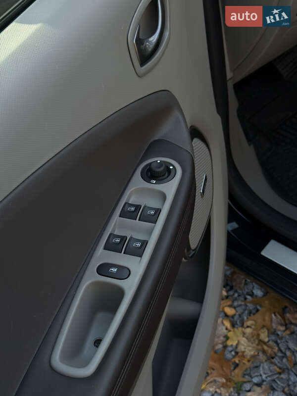 Хэтчбек Renault Zoe 2017 в Бродах фото 9 Хэтчбек Renault Zoe 2017 в Бродах