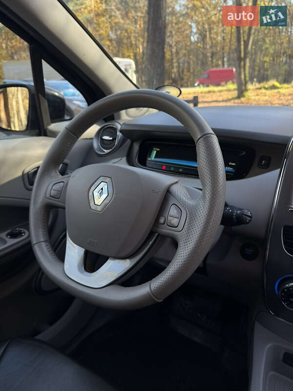 Хэтчбек Renault Zoe 2017 в Бродах фото 27 Хэтчбек Renault Zoe 2017 в Бродах