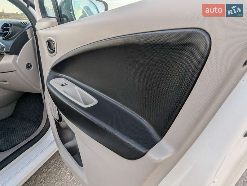 Хэтчбек Renault Zoe 2016 в Дрогобыче