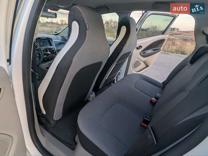 Хэтчбек Renault Zoe 2016 в Дрогобыче