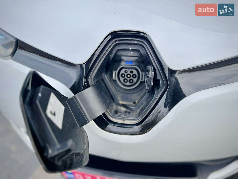 Хэтчбек Renault Zoe 2015 в Тернополе