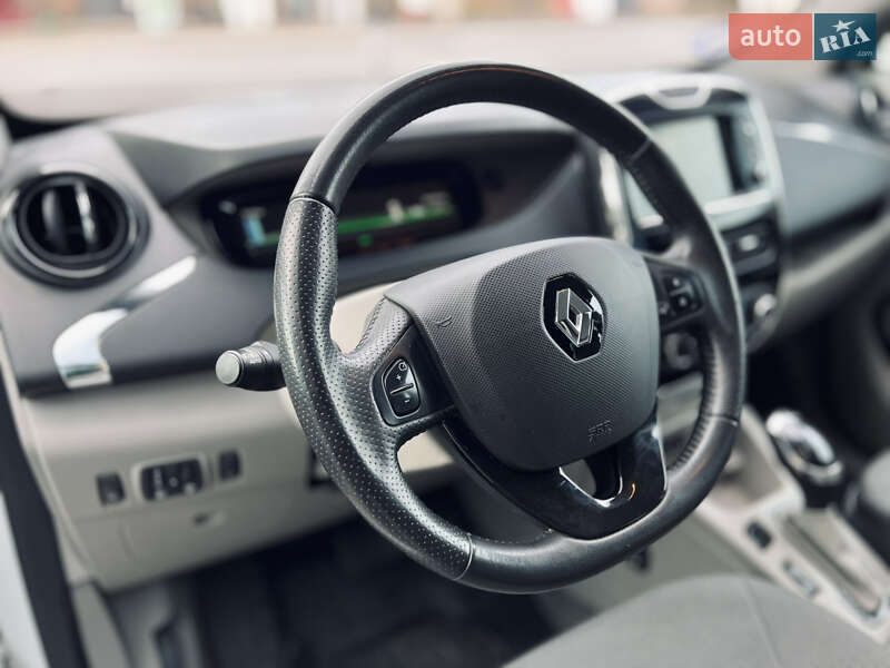 Хэтчбек Renault Zoe 2015 в Тернополе