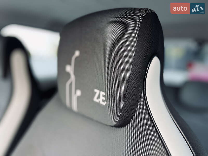 Хэтчбек Renault Zoe 2015 в Тернополе