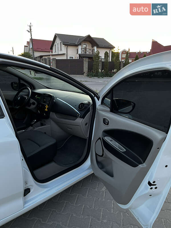 Хетчбек Renault Zoe 2016 в Хмельницькому