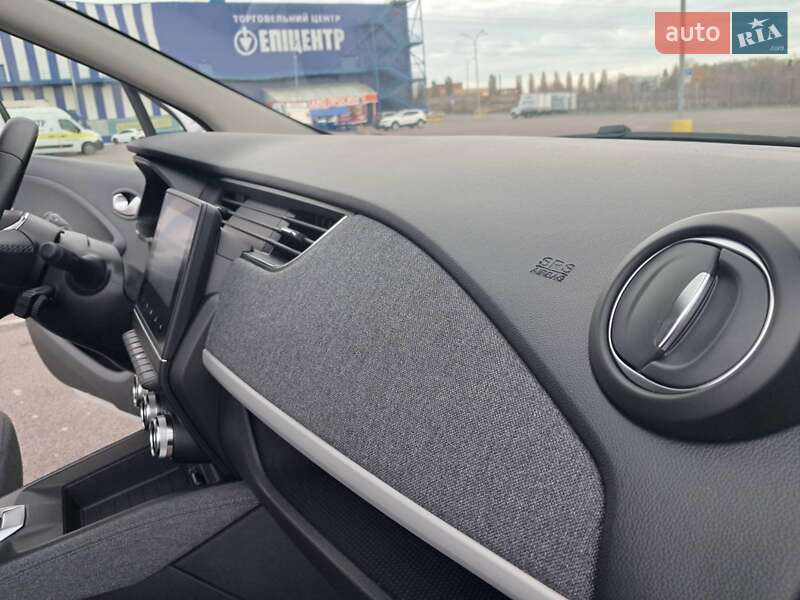 Хэтчбек Renault Zoe 2023 в Ровно фото 40 Хэтчбек Renault Zoe 2023 в Ровно